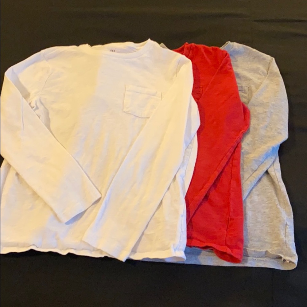 Lot (3) GAP Kids long sleeve t-shirts